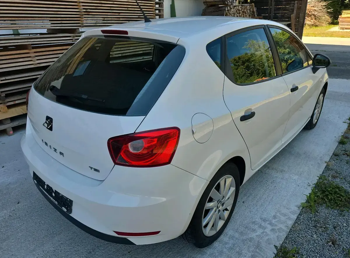 Gebraucht Seat Ibiza 90 PS (66 kW) 2016 Weiß Limousine