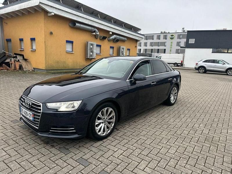 Second-hand Audi A4 Design 150 CP (110 kW) 2016 Albastru Berlinǎ