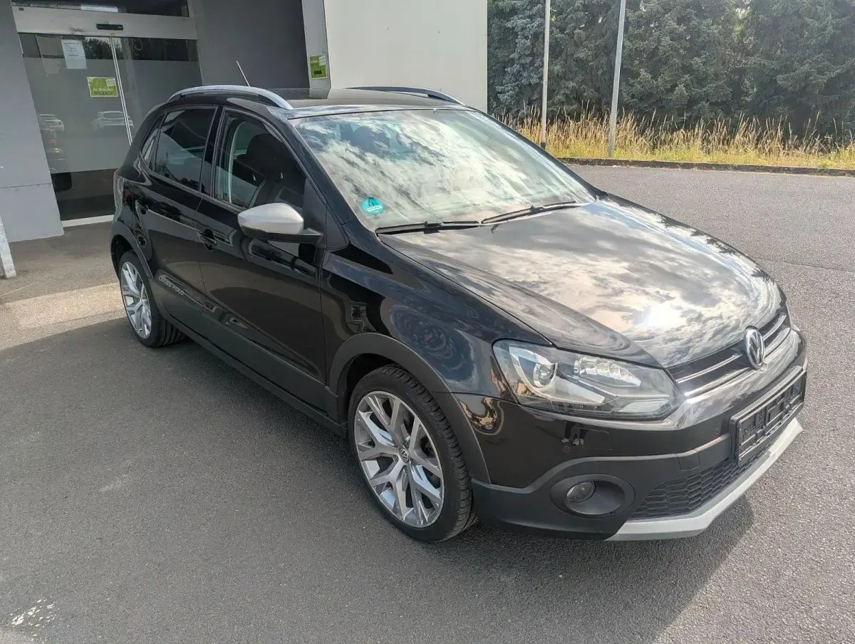 Gebraucht VW Polo Cross 110 PS (80 kW) 2016 Schwarz Kleinwagen