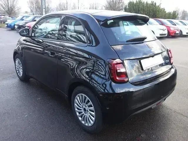 Gebraucht Fiat 500e 86 kW (118 PS) 2023 Schwarz Kleinwagen
