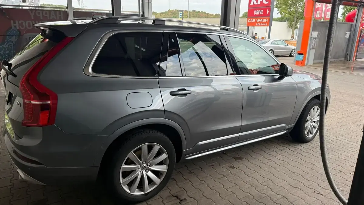 Gebraucht Volvo XC90 235 PS (172 kW) 2019 Grau SUV
