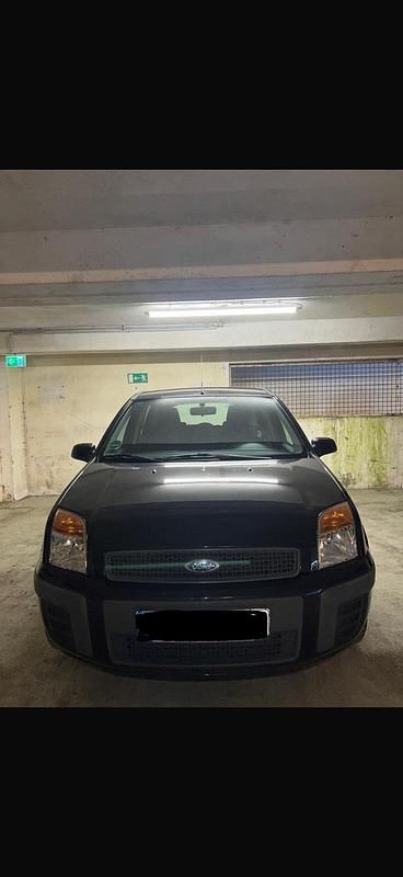 Gebraucht Ford Fusion 80 PS (58 kW) 2008 Schwarz Kleinwagen