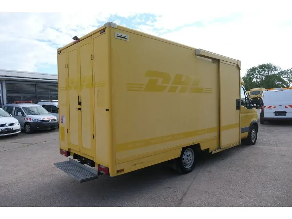 Gebraucht Iveco Daily 106 PS (77 kW) 2012 Gelb (metallic) Van