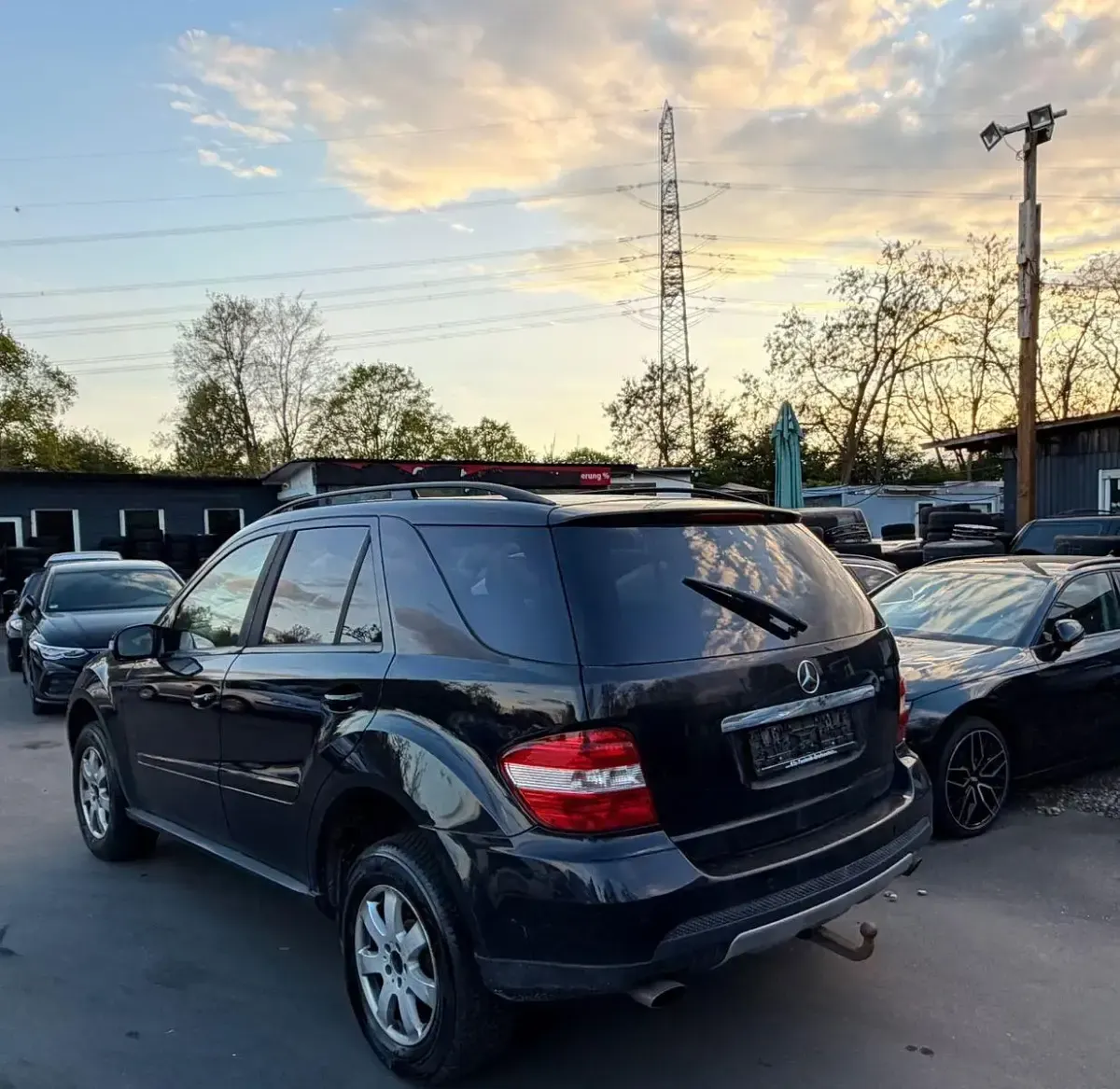 Gebraucht Mercedes ML320 224 PS (164 kW) 2008 Schwarz SUV