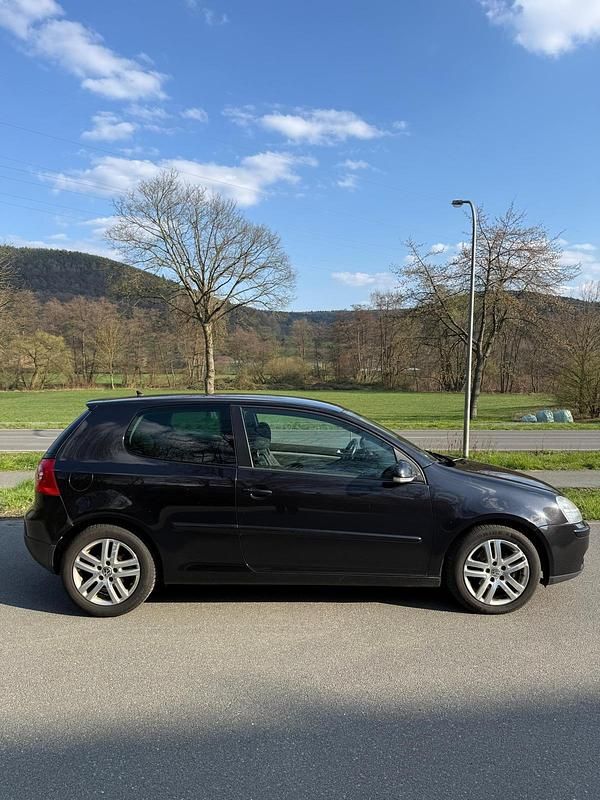 Gebraucht VW Golf V 105 PS (77 kW) 2006 Schwarz Kleinwagen