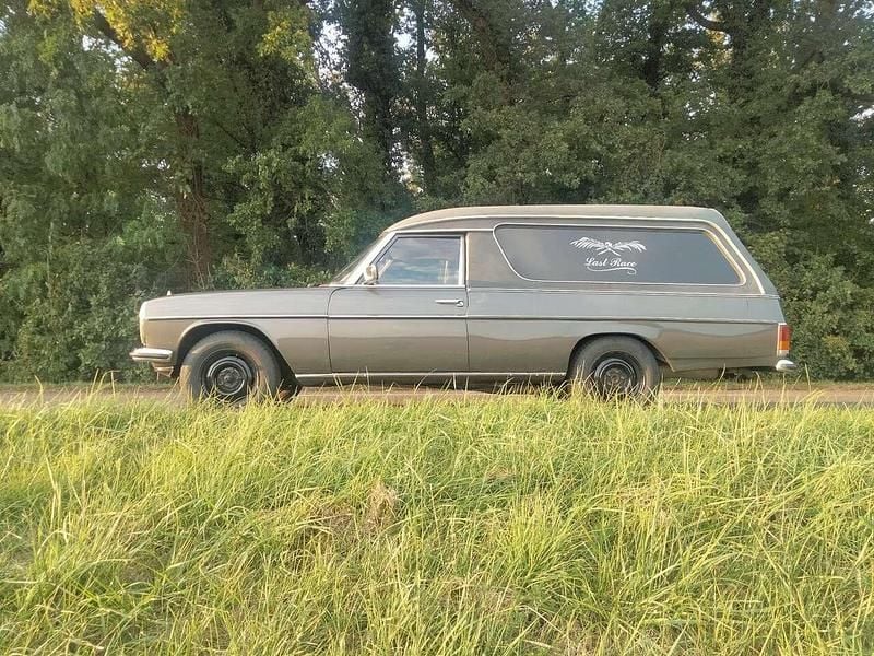 Grau Gebraucht 1975 Mercedes W114 Kleinwagen | 10.999 € - Bild 1/4