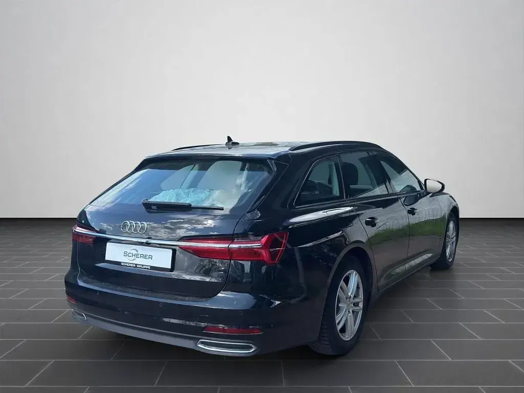 Gebraucht Audi A6 Premium 204 PS (150 kW) 2023 Brillantschwarz Kombi