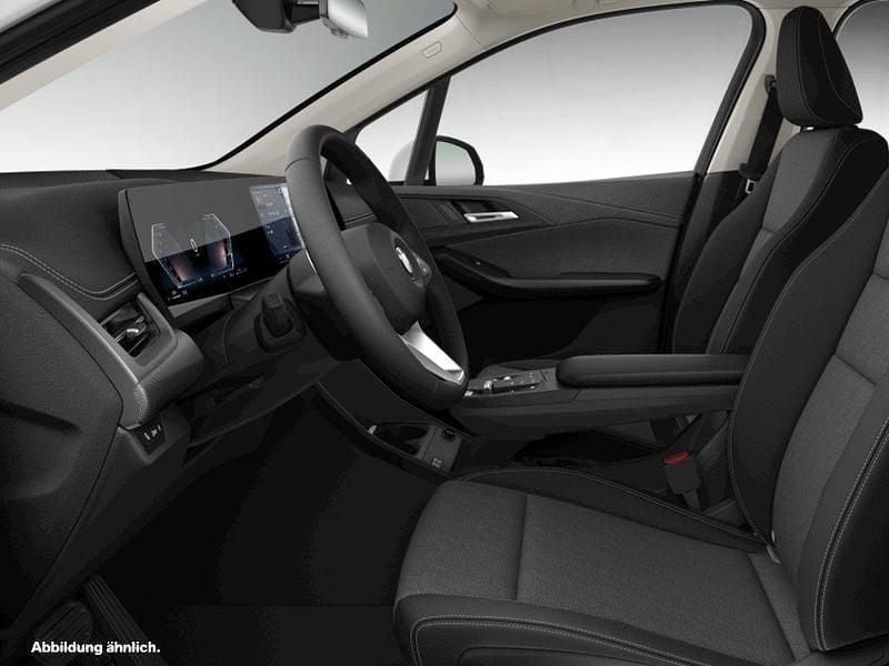 Gebraucht BMW 220 Active Tourer 156 PS (114 kW) 2025 Weiß Van / Kleinbus