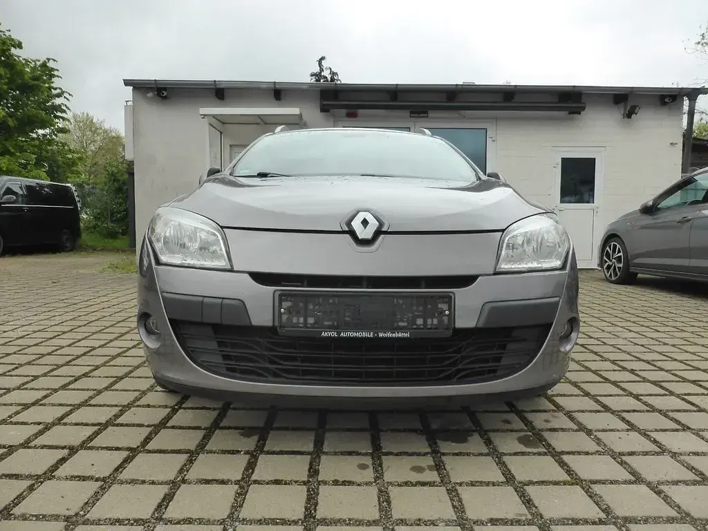 Gebraucht Renault Mégane Dynamique 110 PS (80 kW) 2012 Grau Limousine