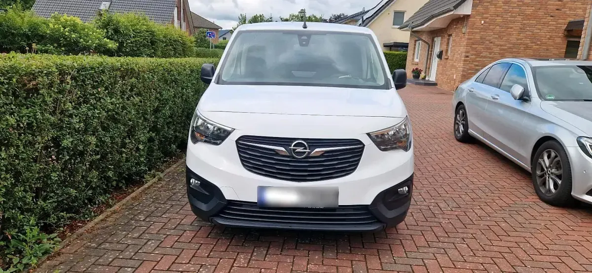 Gebraucht Opel Combo 102 PS (75 kW) 2019 Weiß Van / Kleinbus