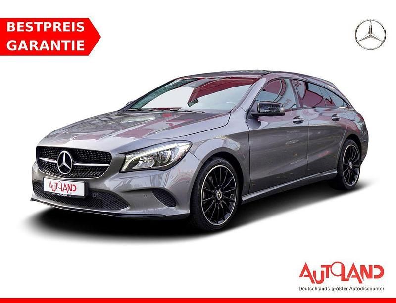 Grau Gebraucht 2018 Mercedes CLA220 AMG line Limousine | 23.990 € (Etwas zu teuer) - Bild 1/4