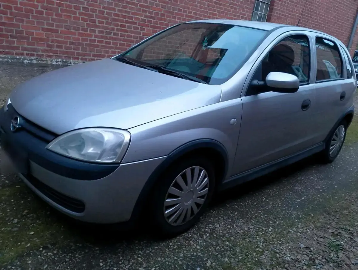 Second-hand Opel Corsa 75 CP (55 kW) 2002 Argintiu Hatchback