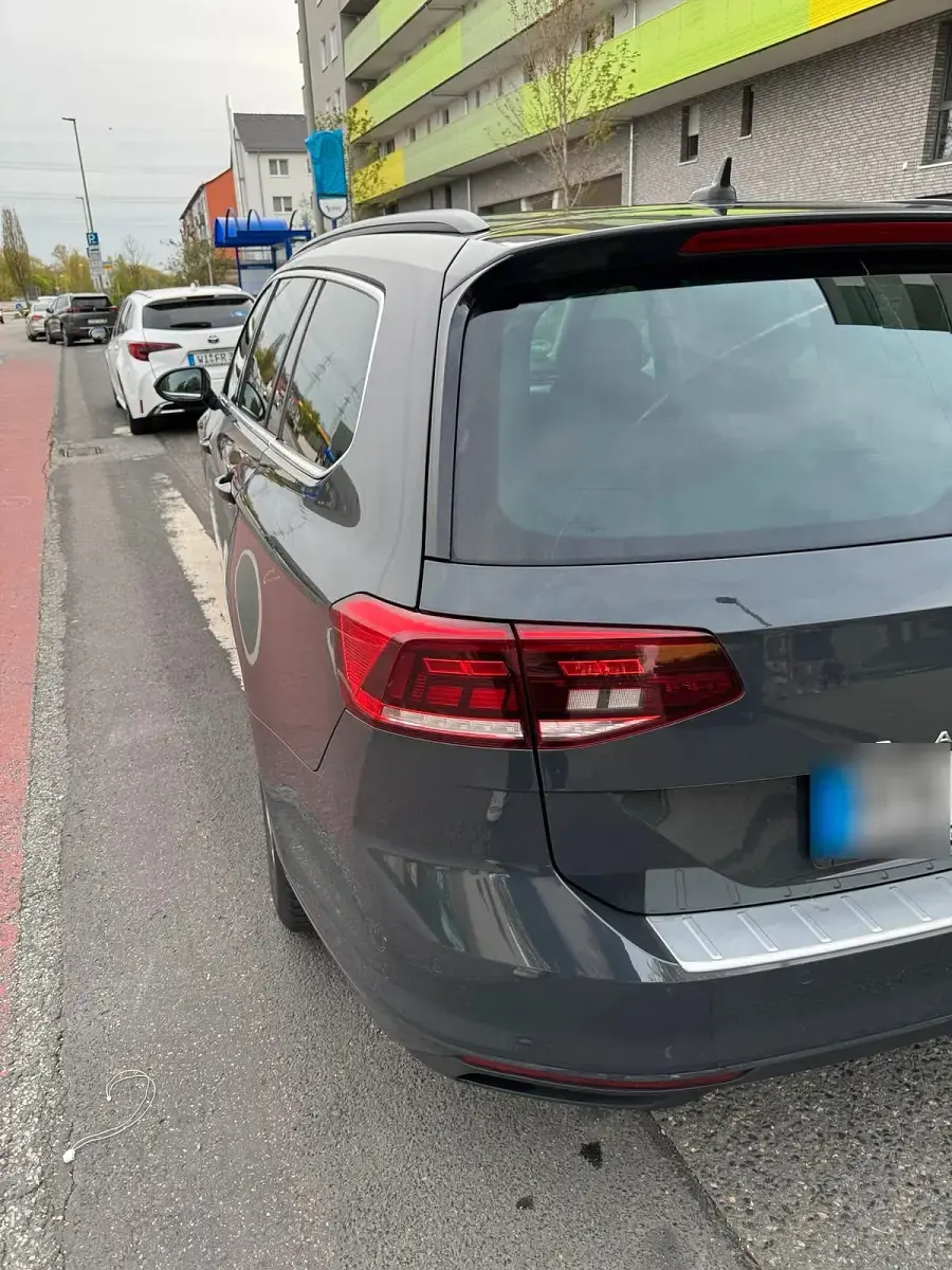 Gebraucht VW Passat 150 PS (110 kW) 2020 Grau Kombi