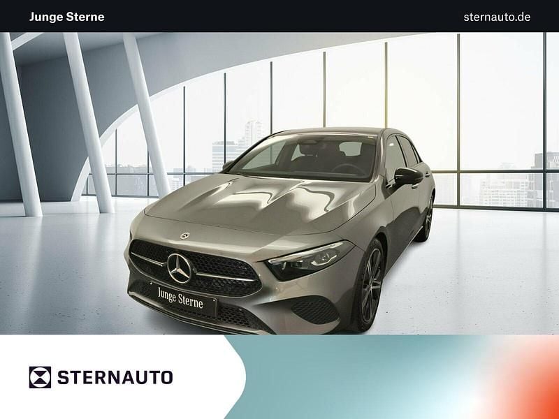 Metalliclack mountaingrau Gebraucht 2025 Mercedes A200 Progressive Limousine | 32.725 € (Etwas zu teuer) - Bild 1/4
