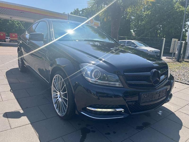 Gebraucht Mercedes C220 AMG Edition 1 170 PS (125 kW) 2012 Schwarz Coupé