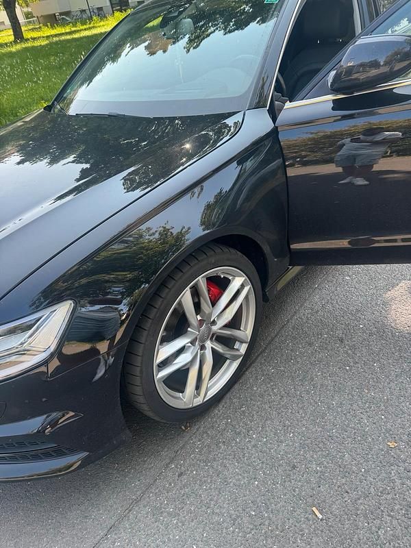 Schwarz Gebraucht 2018 Audi A6 Limousine | 26.800 € (Fairer Preis) - Bild 1/4