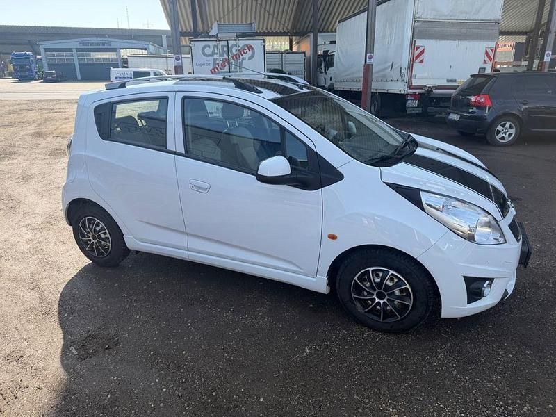 Gebraucht Chevrolet Spark LS 68 PS (50 kW) 2011 Weiß Kleinwagen