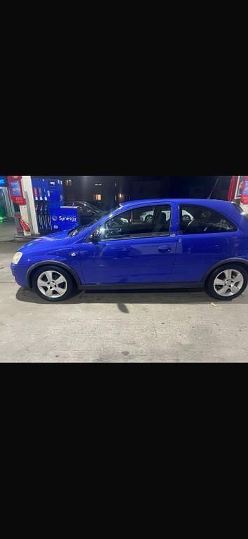 Blau Gebraucht 2006 Opel Corsa Limousine | 500 € (Superpreis) - Bild 1/4