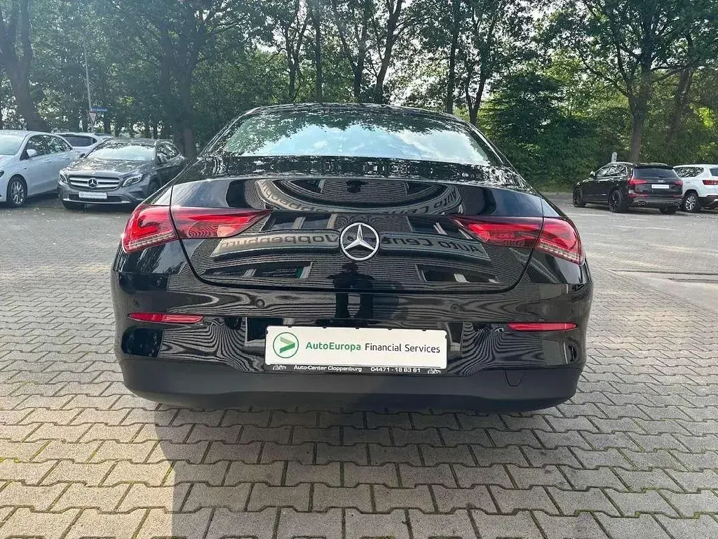 Gebraucht Mercedes CLA200 150 PS (110 kW) 2022 Nachtschwarz  unilack Coupé