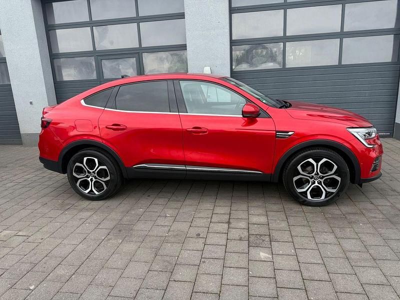 Rot Gebraucht 2021 Renault Arkana Intens SUV | 18.500 € (Superpreis) - Bild 1/4