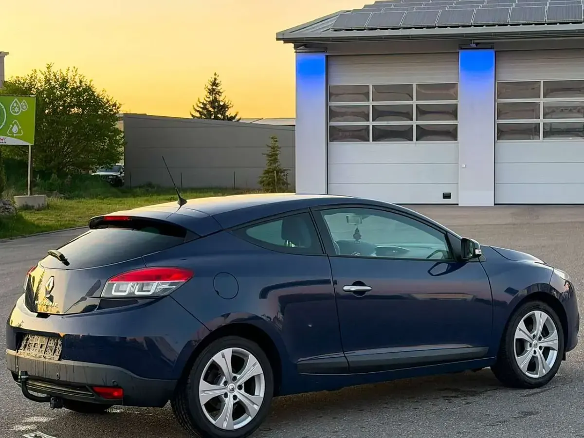Gebraucht Renault Mégane Coupé 110 PS (80 kW) 2009 Blau Coupé