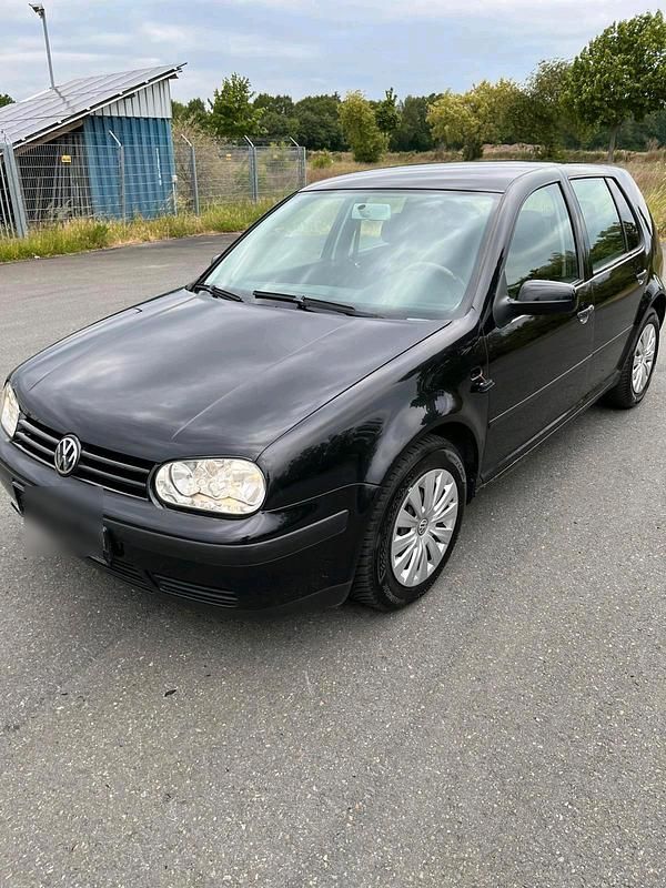 Schwarz Gebraucht 2003 VW Golf IV Kleinwagen | 1.999 € (Fairer Preis) - Bild 1/4