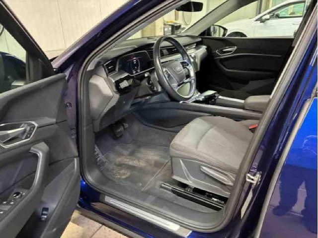 Gebraucht Audi e-tron Advanced 300 kW (408 PS) 2022 Blau SUV