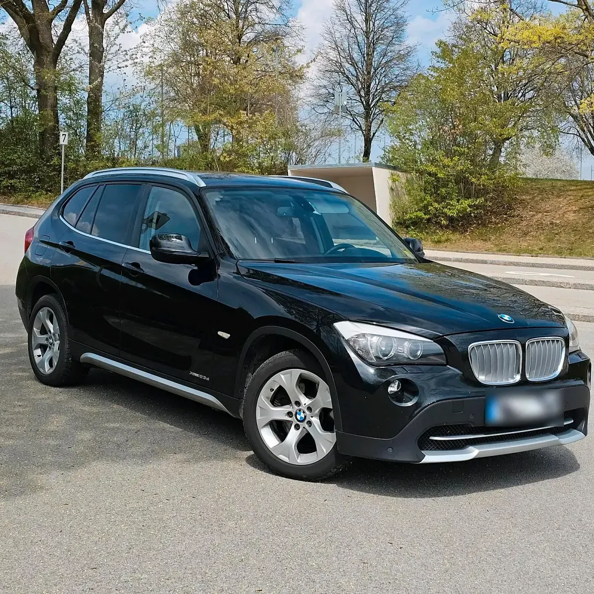 Second-hand BMW X1 204 CP (150 kW) 2011 Negru SUV