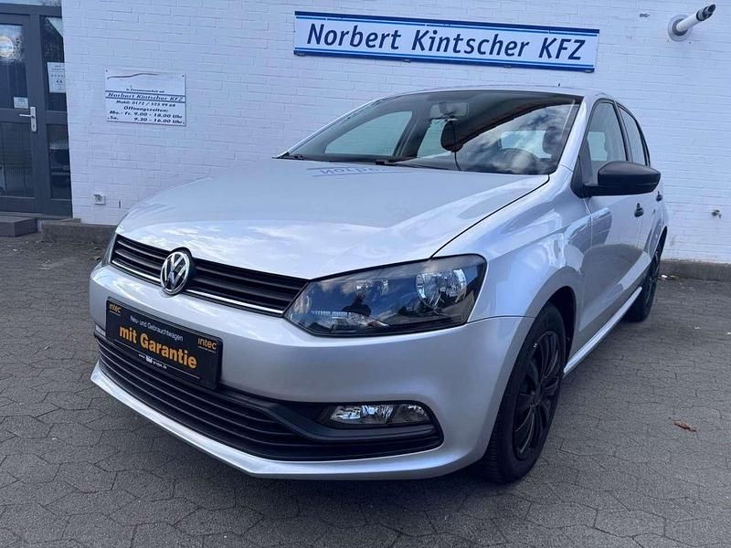 Gebraucht VW Polo Trendline 60 PS (44 kW) 2014 Reflexsilber Kleinwagen