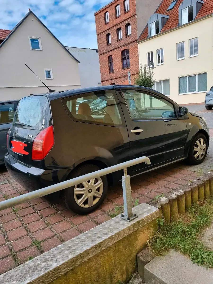 Gebraucht Citroën C2 68 PS (50 kW) 2004 Schwarz Kleinwagen