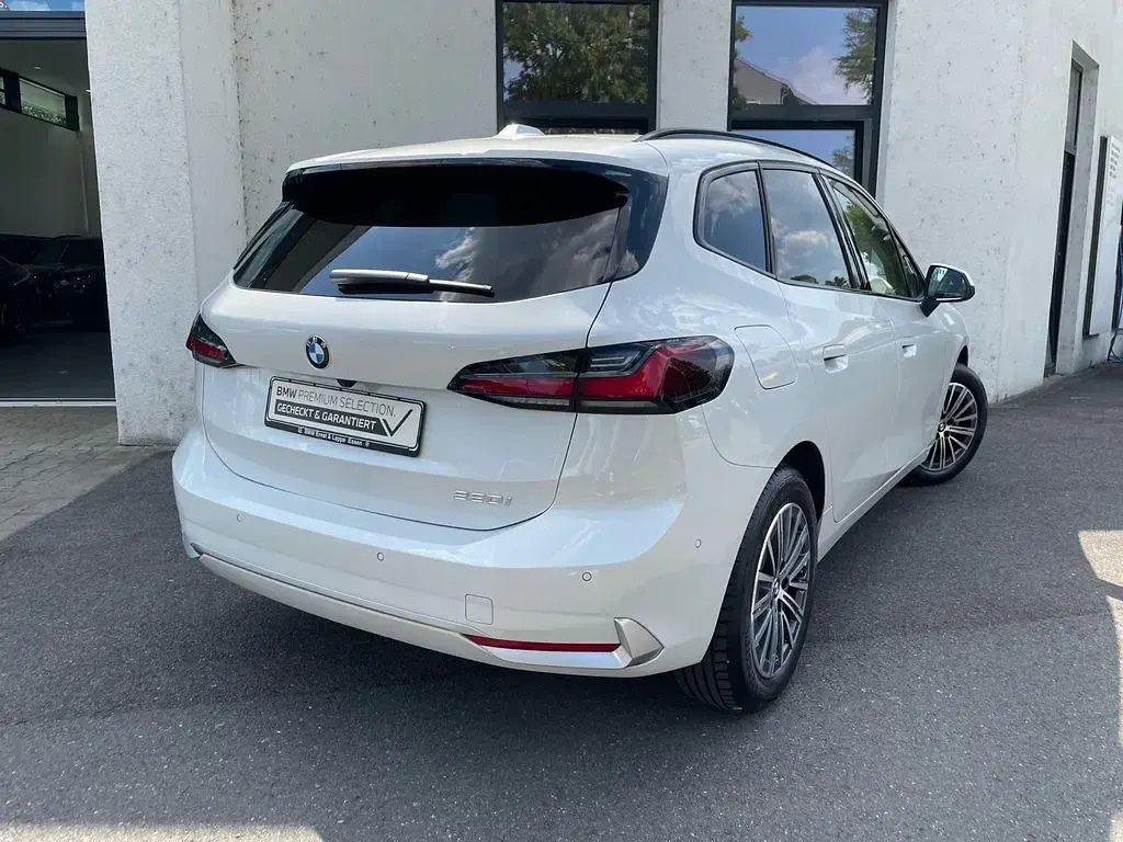Gebraucht BMW 220 Luxury Line 170 PS (125 kW) 2025 Weiß Coupé