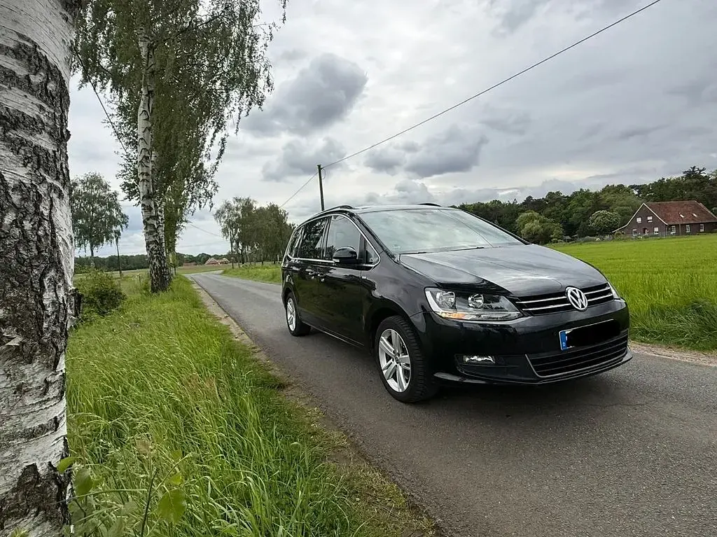 Gebraucht VW Sharan Match 140 PS (102 kW) 2012 Schwarz Van / Kleinbus