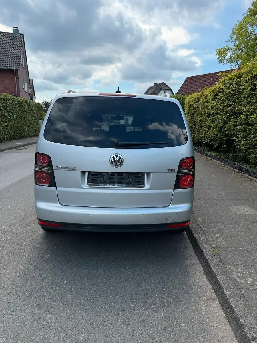 Gebraucht VW Touran 143 PS (105 kW) 2010 Grau Van / Kleinbus