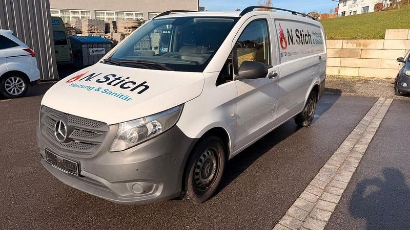 Weiß Gebraucht 2016 Mercedes Vito Van | 9.900 € - Bild 1/4