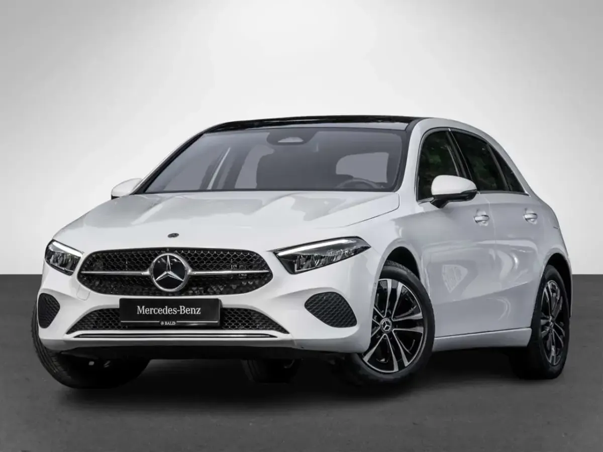 Gebraucht Mercedes A250 Progressive 163 PS (119 kW) 2024 Weiss polarweiss Limousine