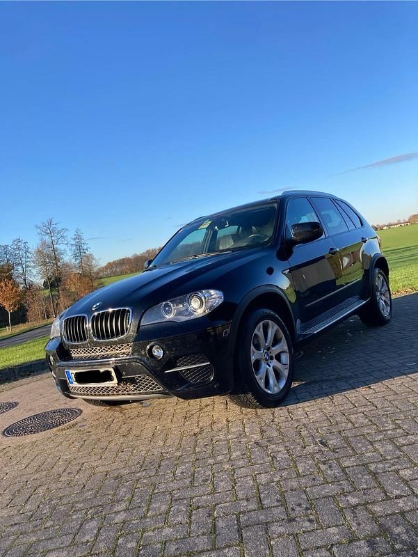 Schwarz Gebraucht 2011 BMW X5 SUV | 8.990 € (Superpreis) - Bild 1/4