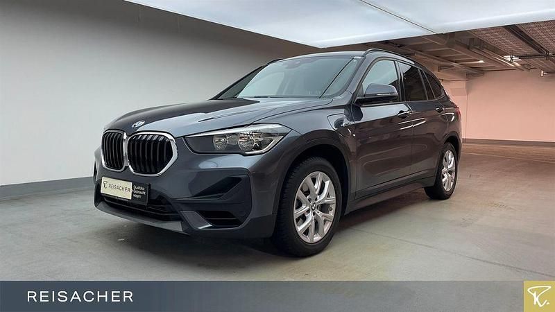 Mineralgrau metallic Gebraucht 2022 BMW X1 Advantage SUV | 25.990 € (Fairer Preis) - Bild 1/4