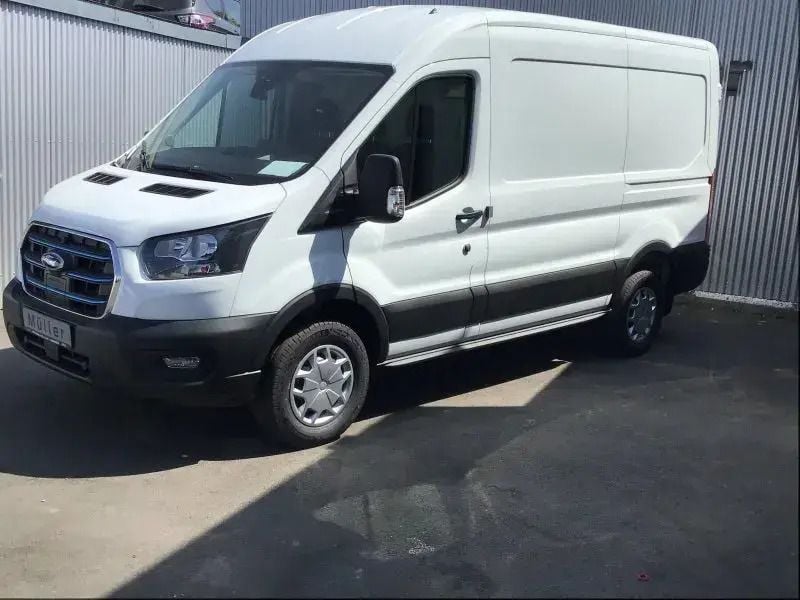 Frozen white Gebraucht 2023 Ford E-Transit Van | 51.000 € (Superpreis) - Bild 1/4