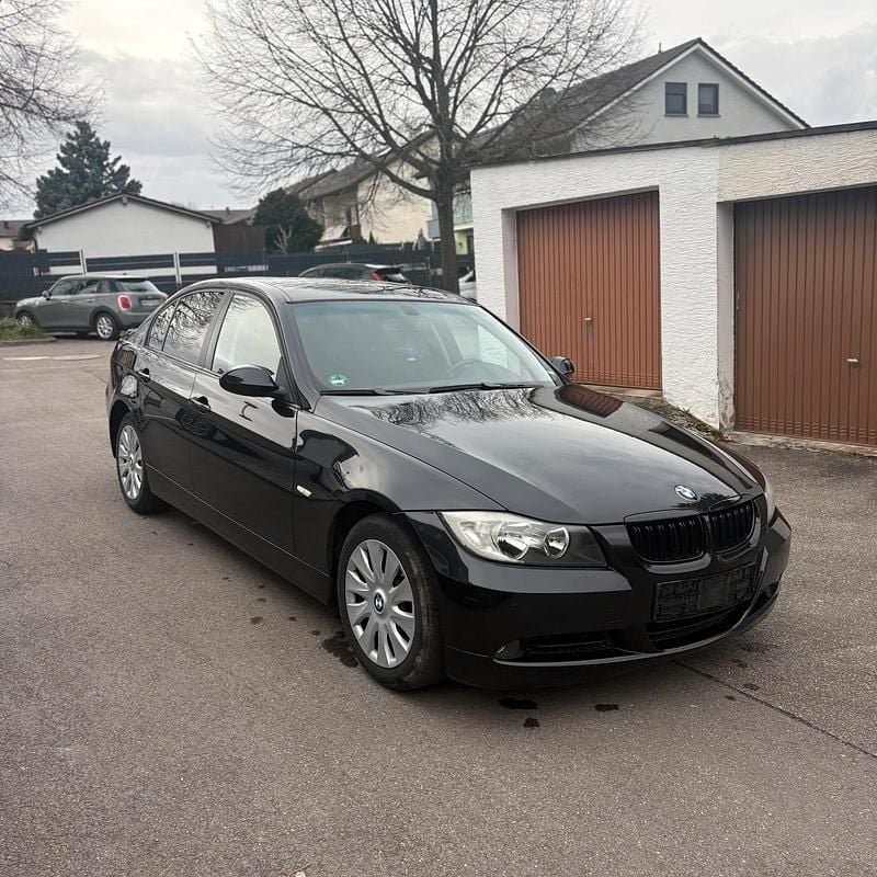 Second-hand BMW 318 129 CP (94 kW) 2006 Negru Berlinǎ
