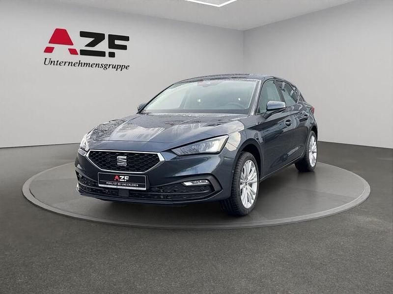 Neu Seat Leon Style 150 PS (110 kW) 2025 Grau Limousine