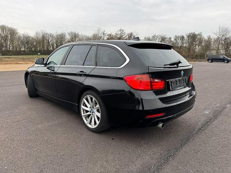 Używany BMW 320 184 KM (135 kW) 2015 Czarny Kombi