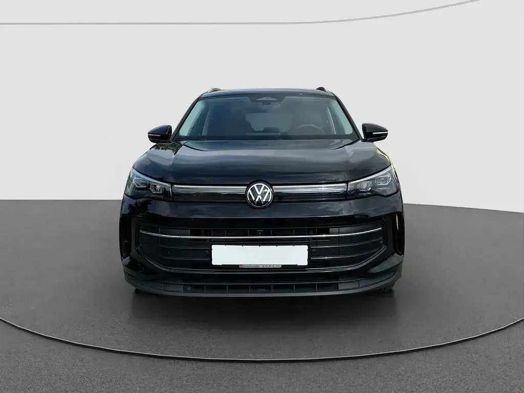 Gebraucht VW Tiguan Goal 150 PS (110 kW) 2025 Schwarz SUV