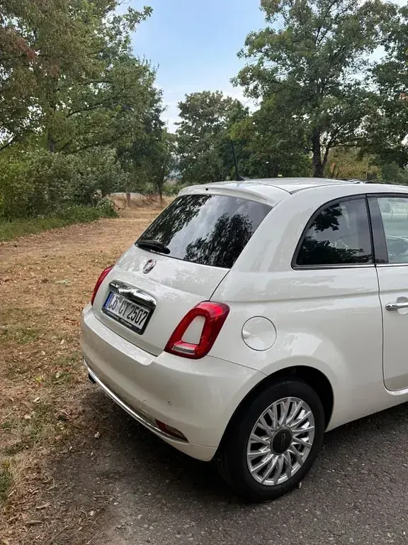 Gebraucht Fiat 500 Lounge 69 PS (50 kW) 2016 Weiß Kleinwagen