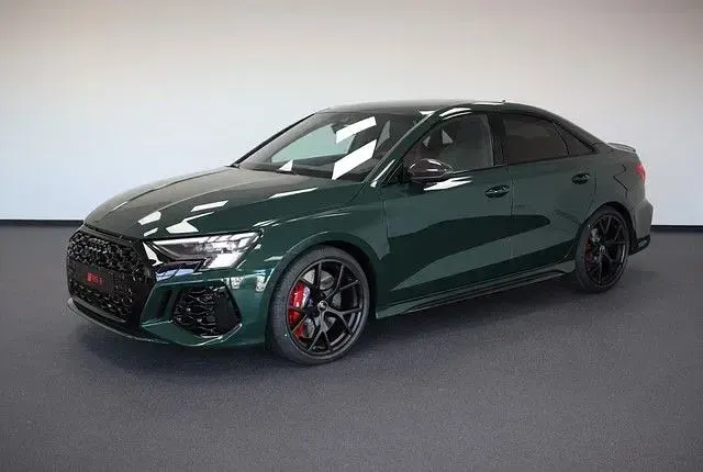 Gebraucht Audi RS3 Ambiente 400 PS (294 kW) 2023 Individuallackierungen audi exclusive Limousine