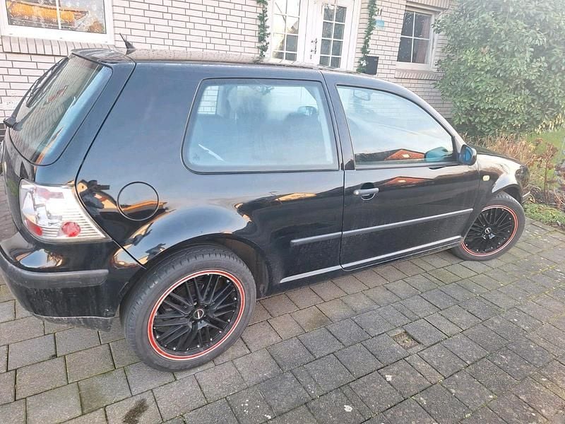 Gebraucht VW Golf IV 75 PS (55 kW) 1999 Schwarz Kleinwagen