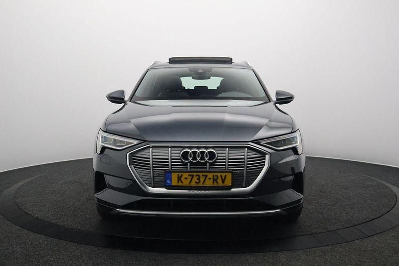 Gebraucht Audi e-tron Business 230 kW (313 PS) 2021 Grau SUV