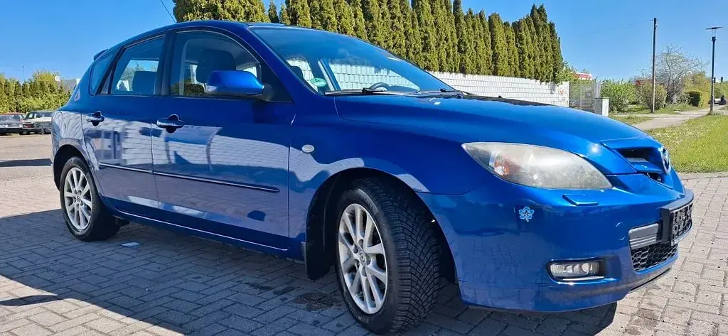 Usata Mazda 3 Active 105 CV (77 kW) 2009 Blu Berlina