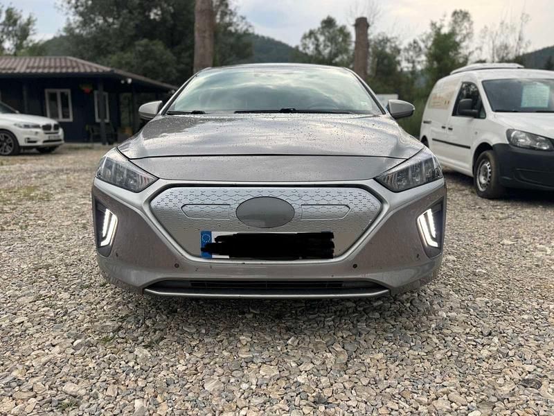 Grau Gebraucht 2022 Hyundai Ioniq Kleinwagen | 18.000 € - Bild 1/2