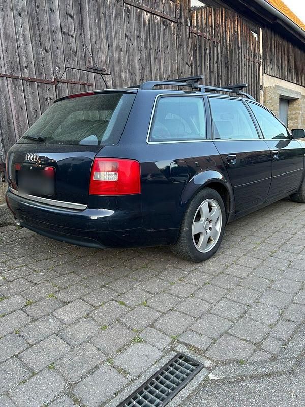 Usata Audi A6 131 CV (96 kW) 2004 Blu Station wagon