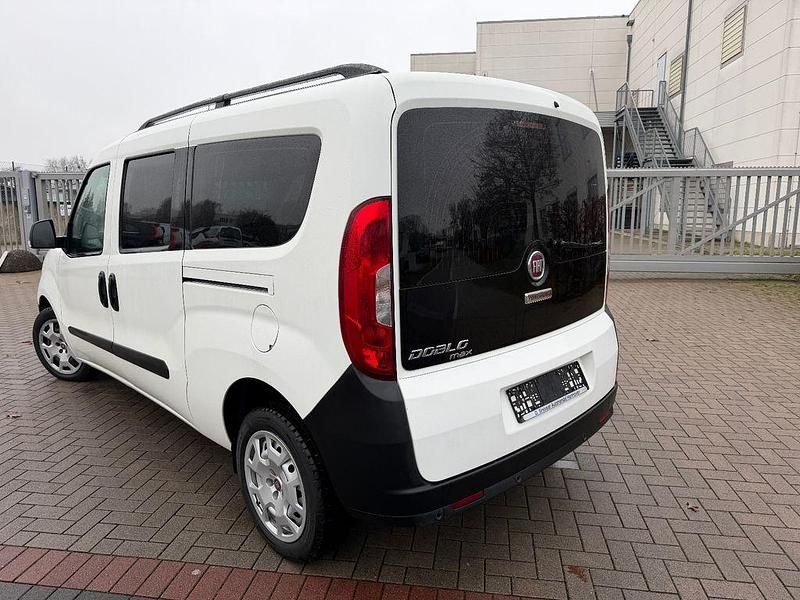 Gebraucht Fiat Doblò 101 PS (74 kW) 2021 Weiß Van / Kleinbus